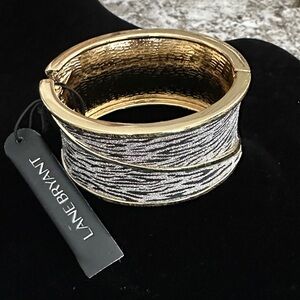 ☘️Lane Bryant Gold and Silver Textured Bracelet